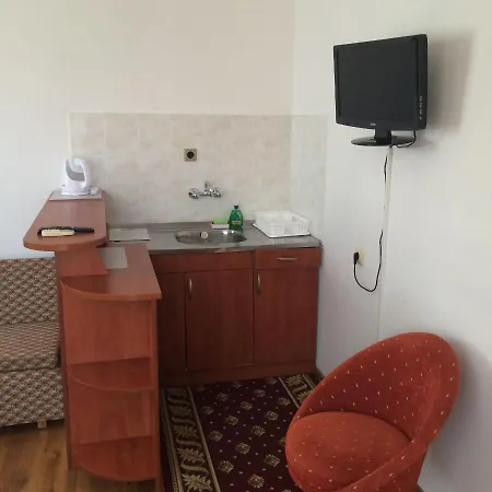 Family Dramchev Konukevi Misivri