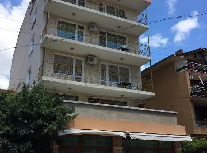 Family Dramchev Casa de hóspedes 4*